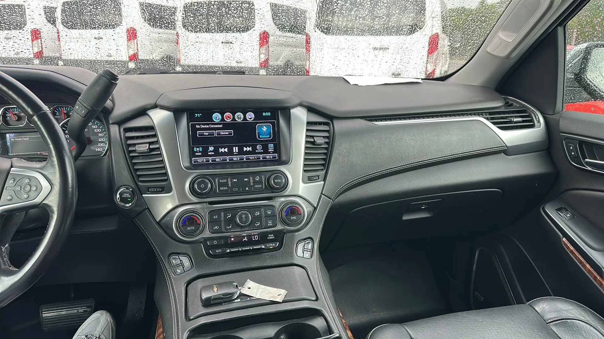Used 2018 Chevrolet Suburban Premier RWD image 20