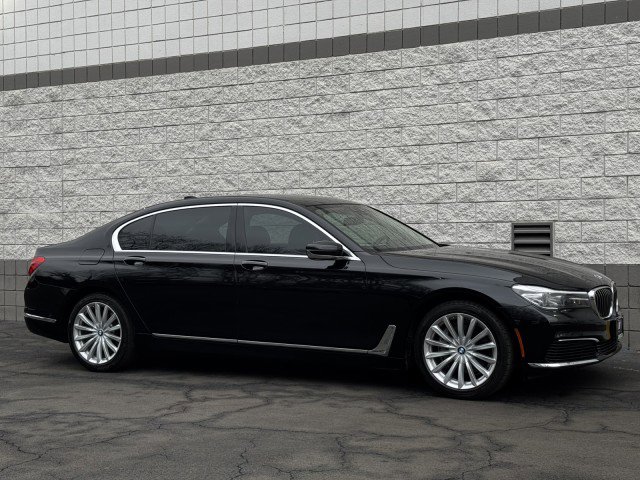 Used 2019 BMW 740i w/ Cold Weather Package RWD image 4