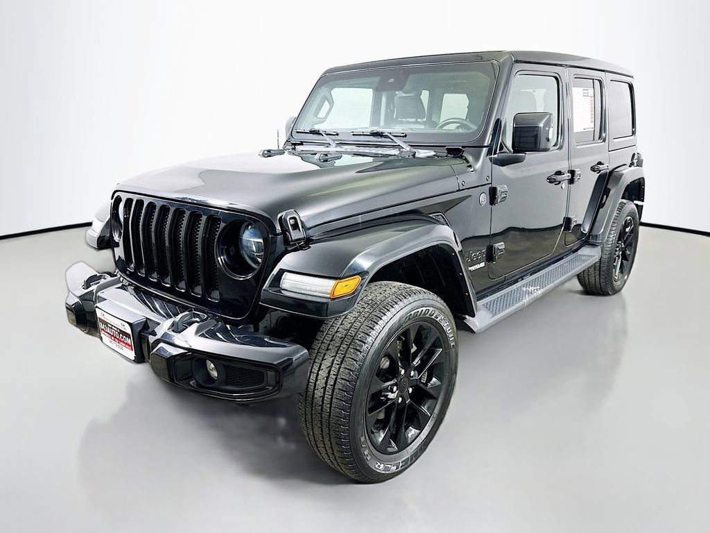 Used 2022 Jeep Wrangler Unlimited Sahara image 3
