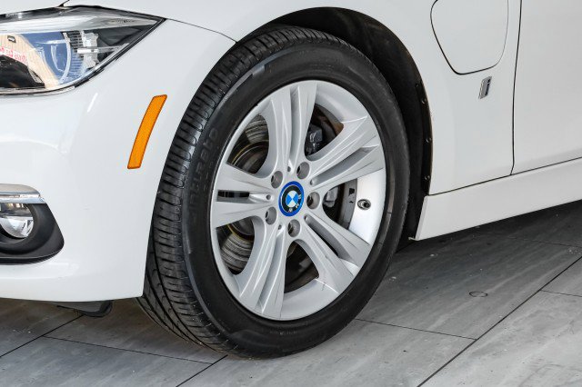 Used 2018 BMW 330e image 62