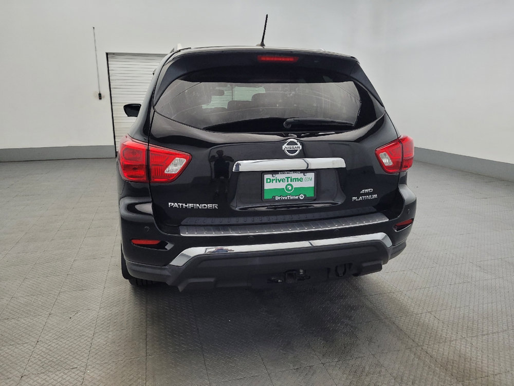 Used 2017 Nissan Pathfinder Platinum w/ Family Entertainment Package AWD/4WD image 6