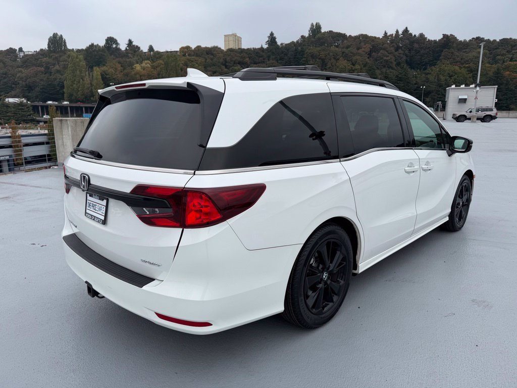 Certified 2024 Honda Odyssey Sport image 7
