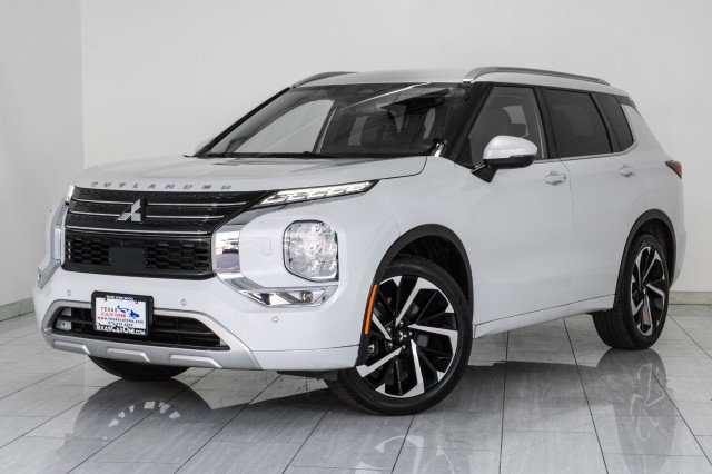 Used 2022 Mitsubishi Outlander SEL image 4