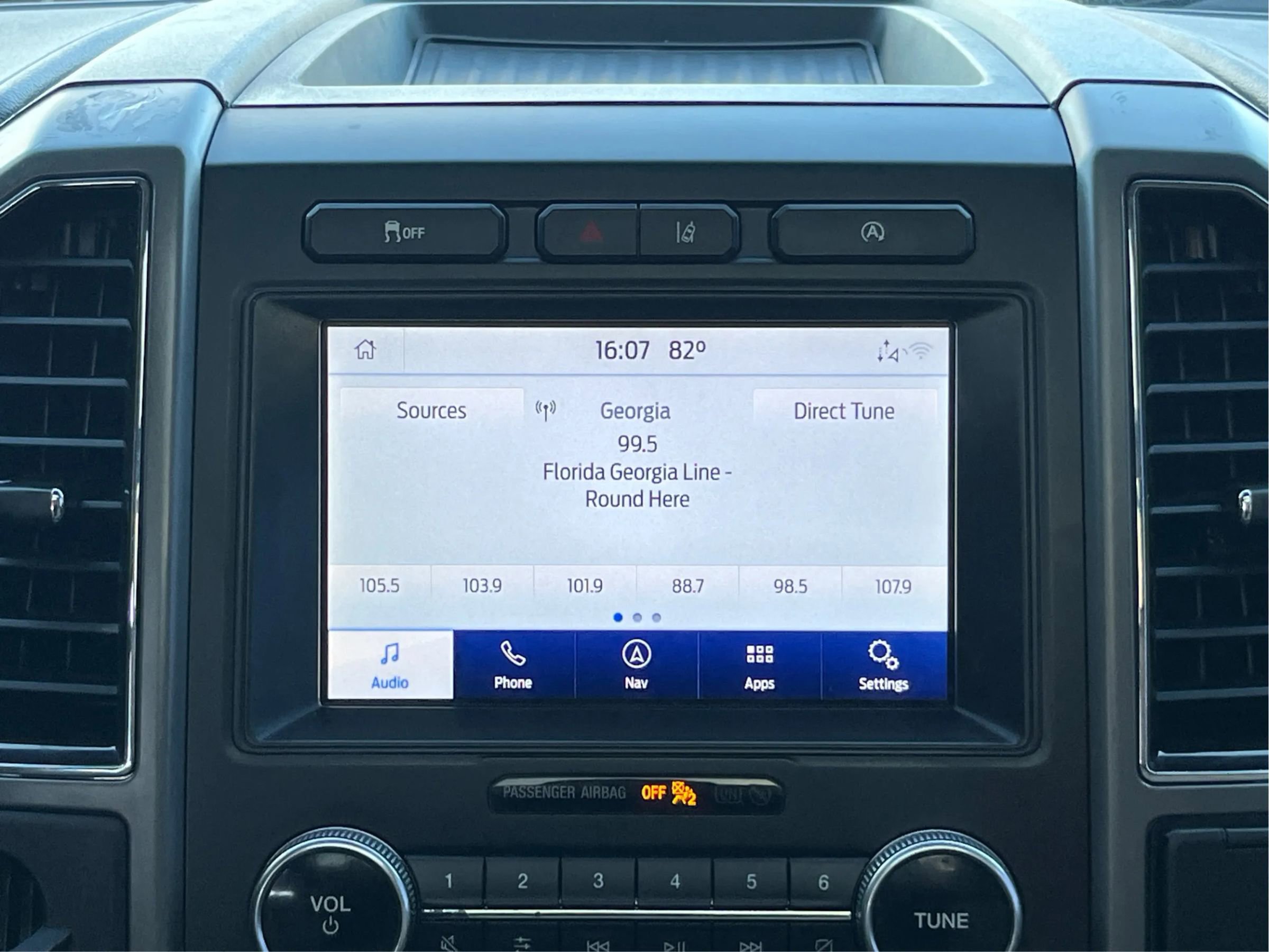 Used 2020 Ford Expedition XLT w/ Equipment Group 202A image 15
