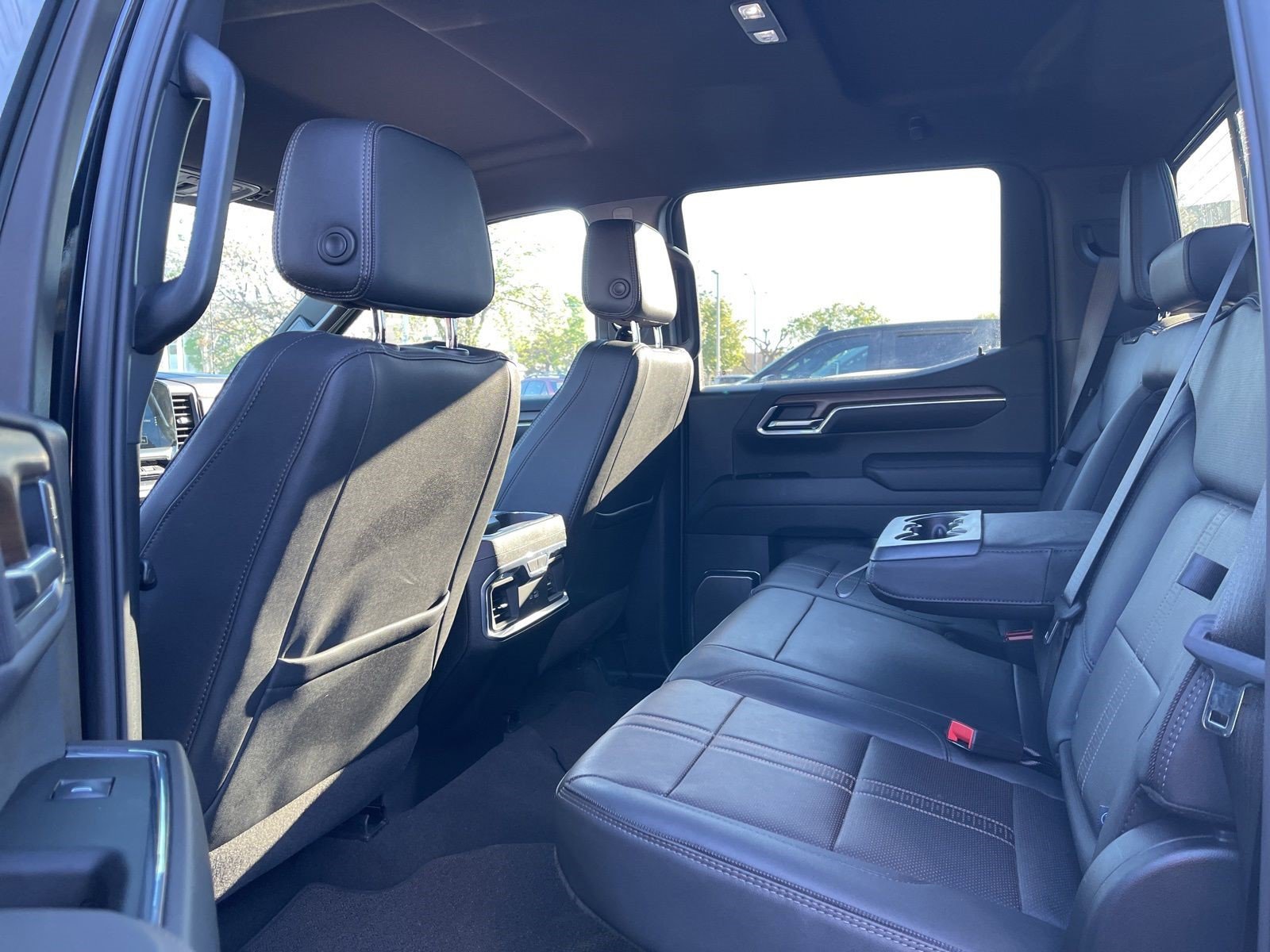 Certified 2025 Chevrolet Silverado 1500 High Country w/ Midnight Edition image 4