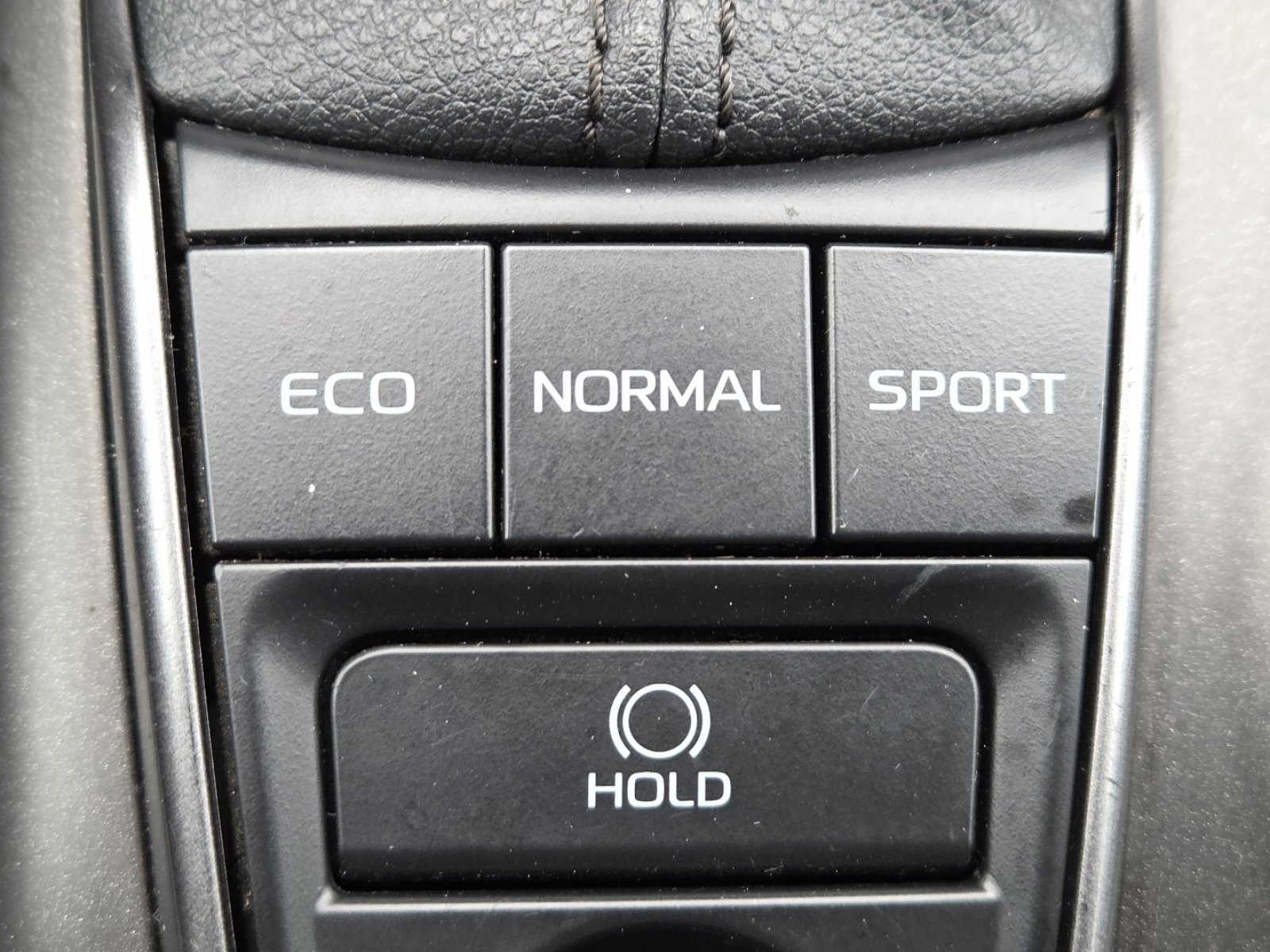 Used 2023 Toyota Camry XSE image 9