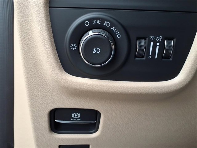 New 2025 Jeep Grand Cherokee L Limited image 22