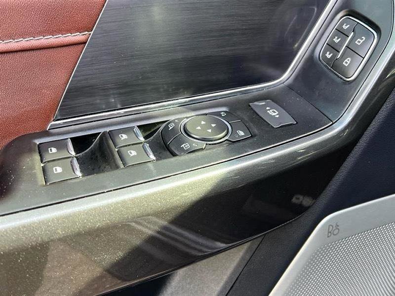 Used 2022 Ford F150 Lariat w/ Equipment Group 502A High image 18