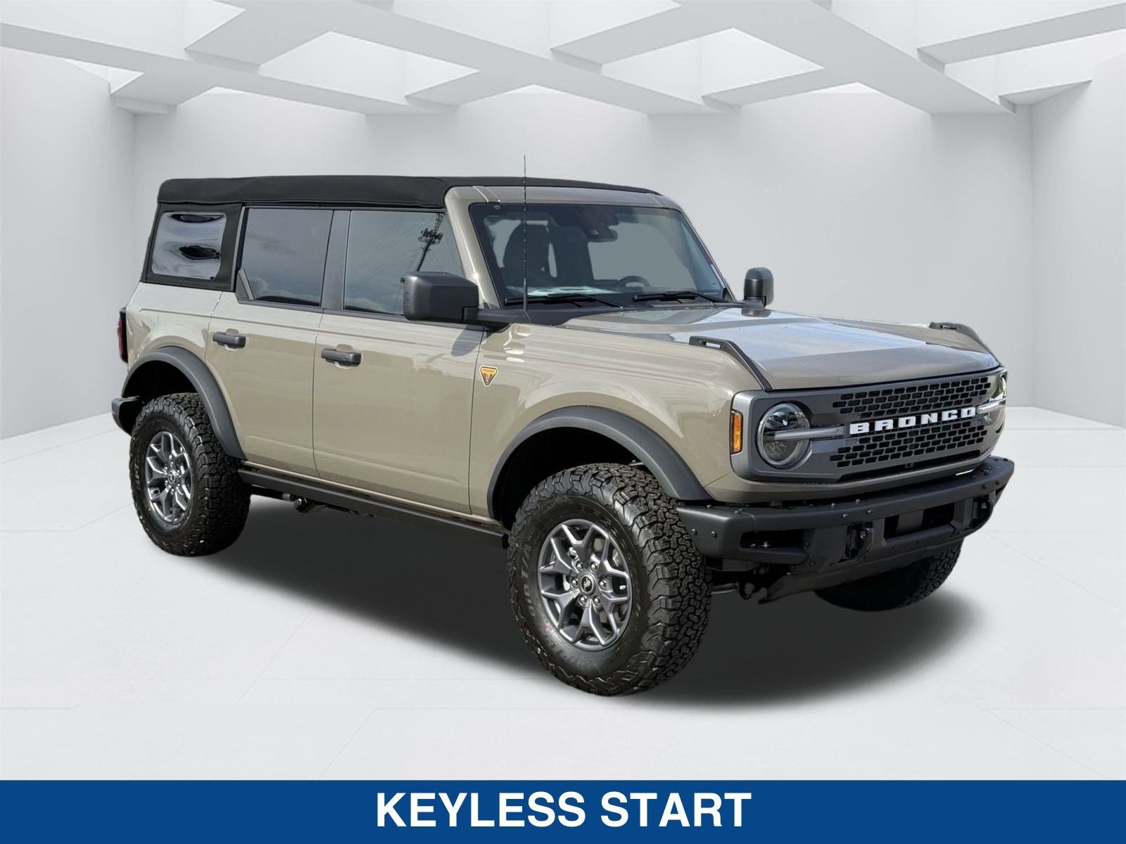 New 2025 Ford Bronco Badlands video 2