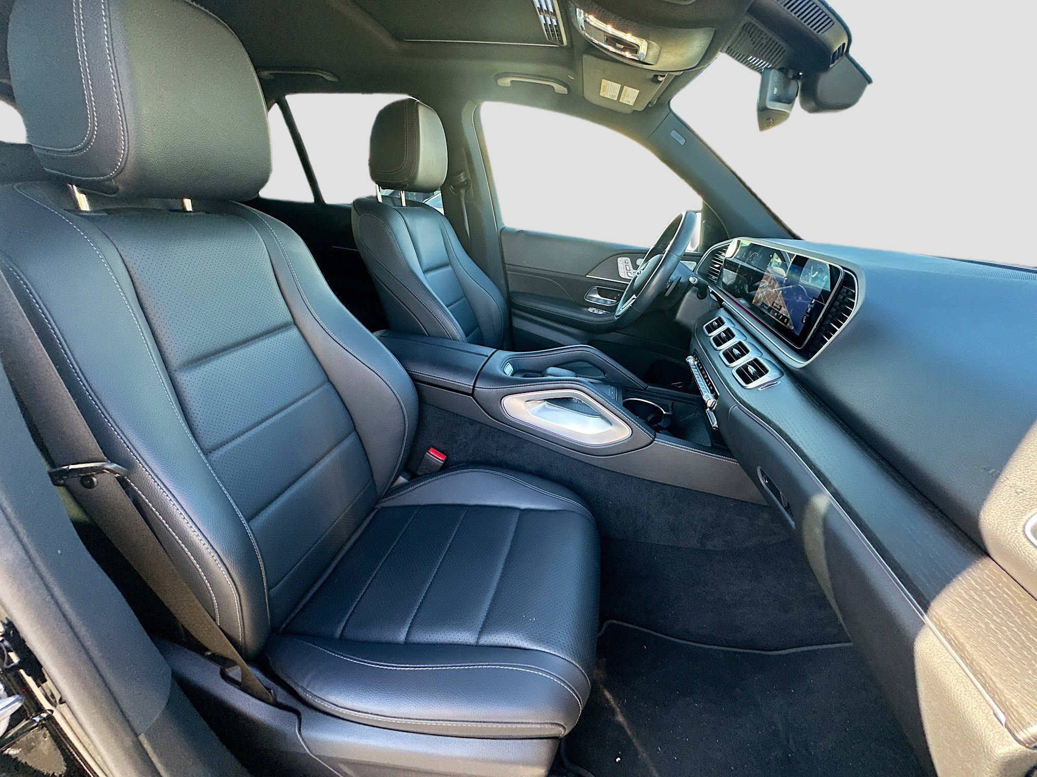 Used 2023 Mercedes-Benz GLE 350 w/ Premium Package image 32