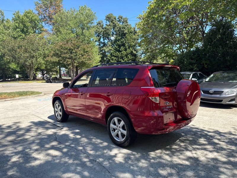 Used 2007 Toyota RAV4 Limited AWD/4WD image 3
