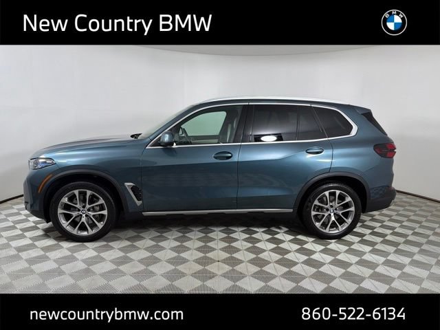 Used 2024 BMW X5 xDrive40i w/ Premium Package AWD/4WD image 4
