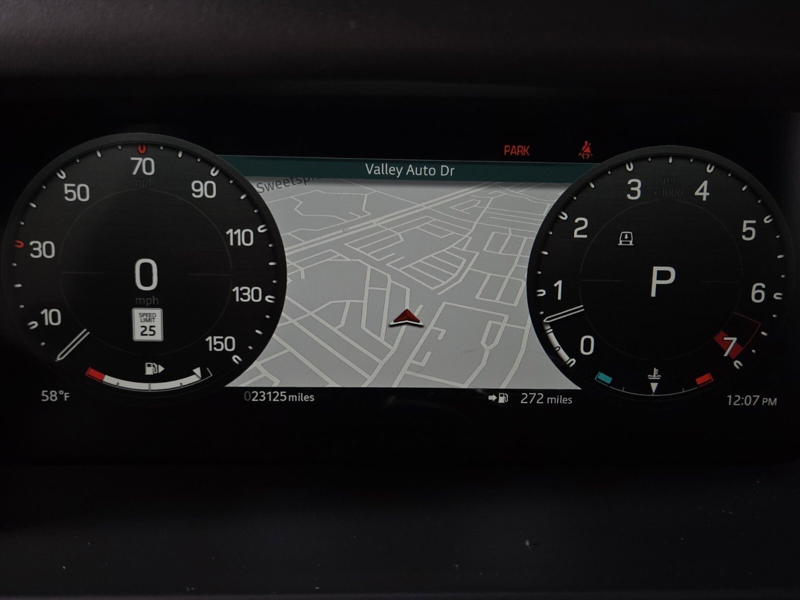 Used 2023 Land Rover Defender 130 X-Dynamic SE image 35