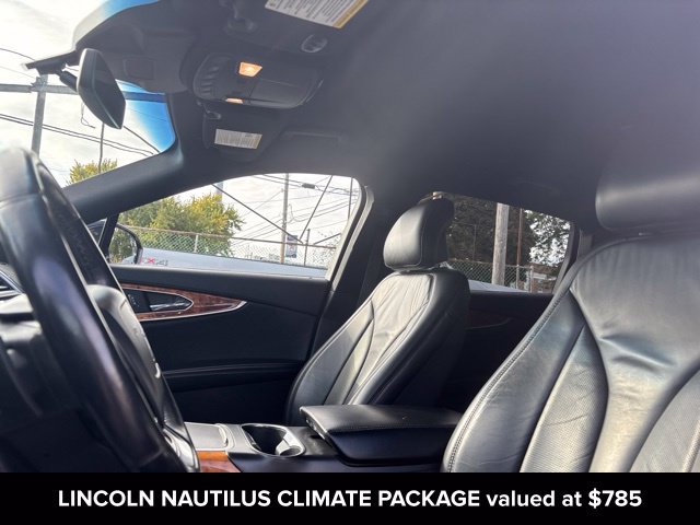 Certified 2019 Lincoln Nautilus Select AWD/4WD image 3