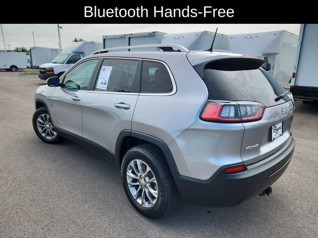 Used 2019 Jeep Cherokee Latitude Plus w/ Cold Weather Group AWD/4WD image 5