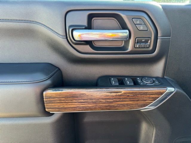 Used 2022 Chevrolet Silverado 3500 High Country w/ Technology Package image 12