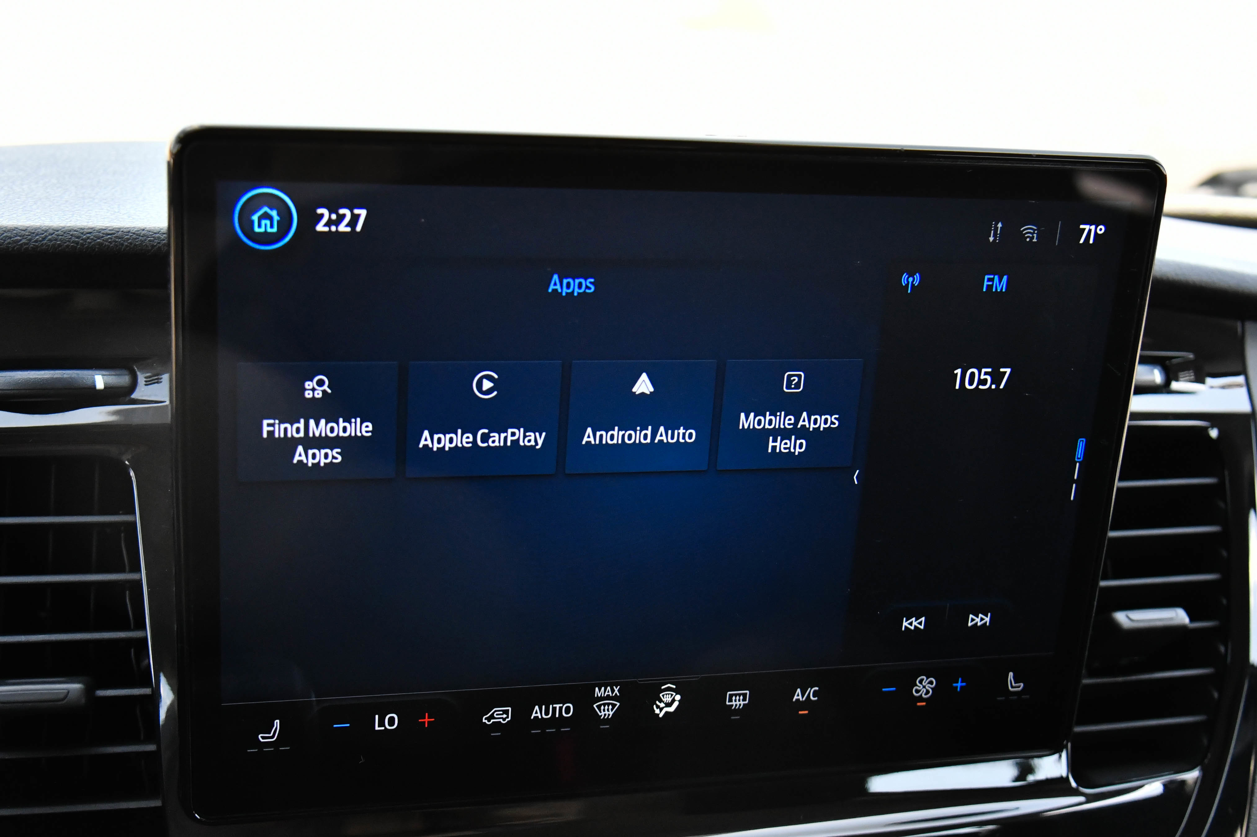 Used 2023 Ford Transit 350 XLT RWD image 24