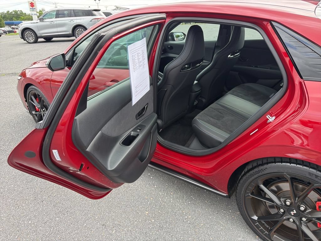 Used 2025 Hyundai Elantra N FWD image 16