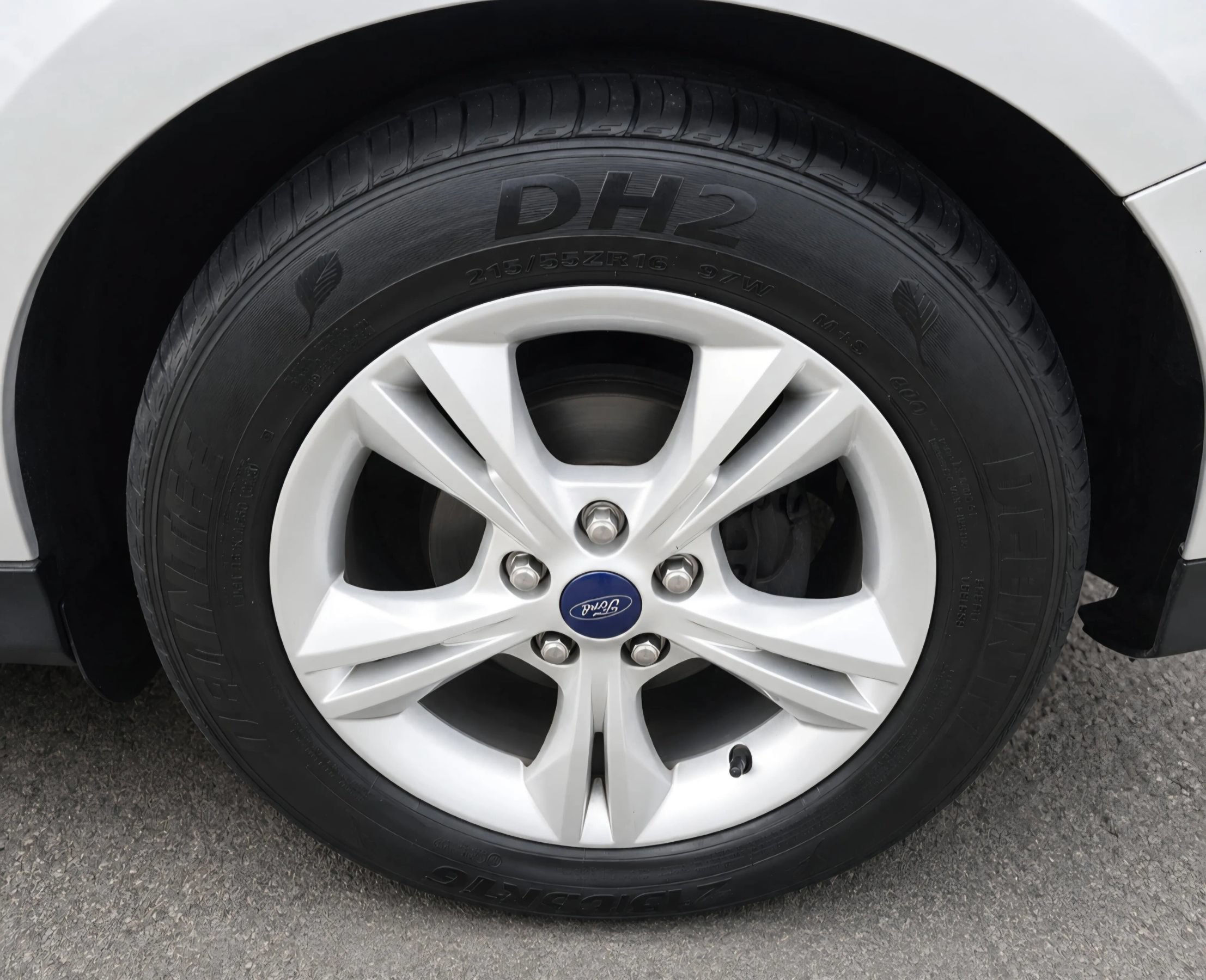 Used 2013 Ford Focus SE FWD image 19