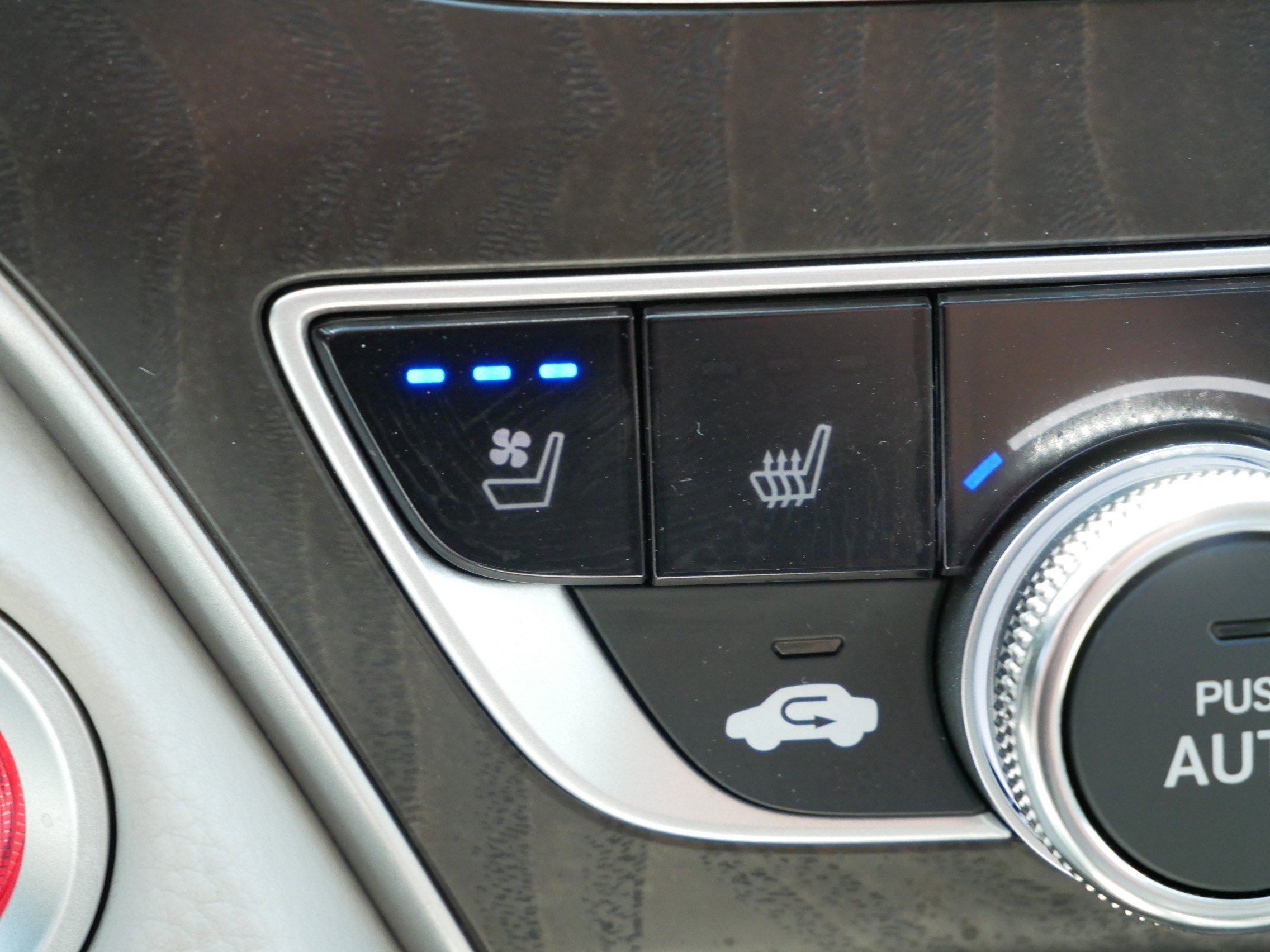 Used 2018 Honda Accord Touring image 28