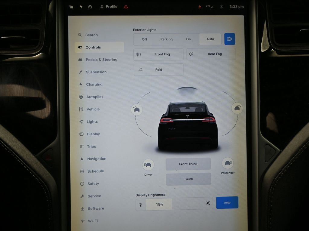 Used 2018 Tesla Model X 75D image 22