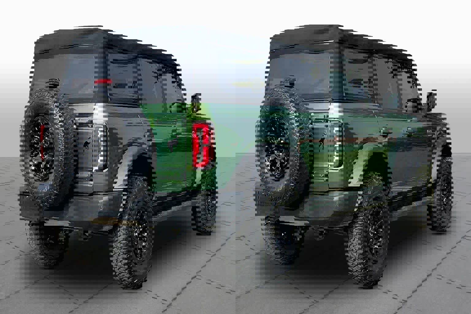 Used 2023 Ford Bronco Wildtrak AWD/4WD image 13