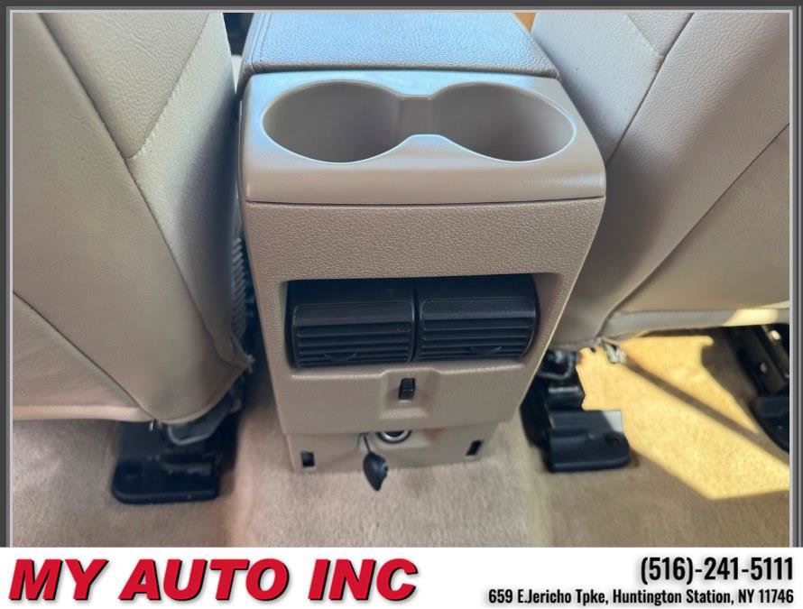 Used 2010 Ford Explorer Limited image 16