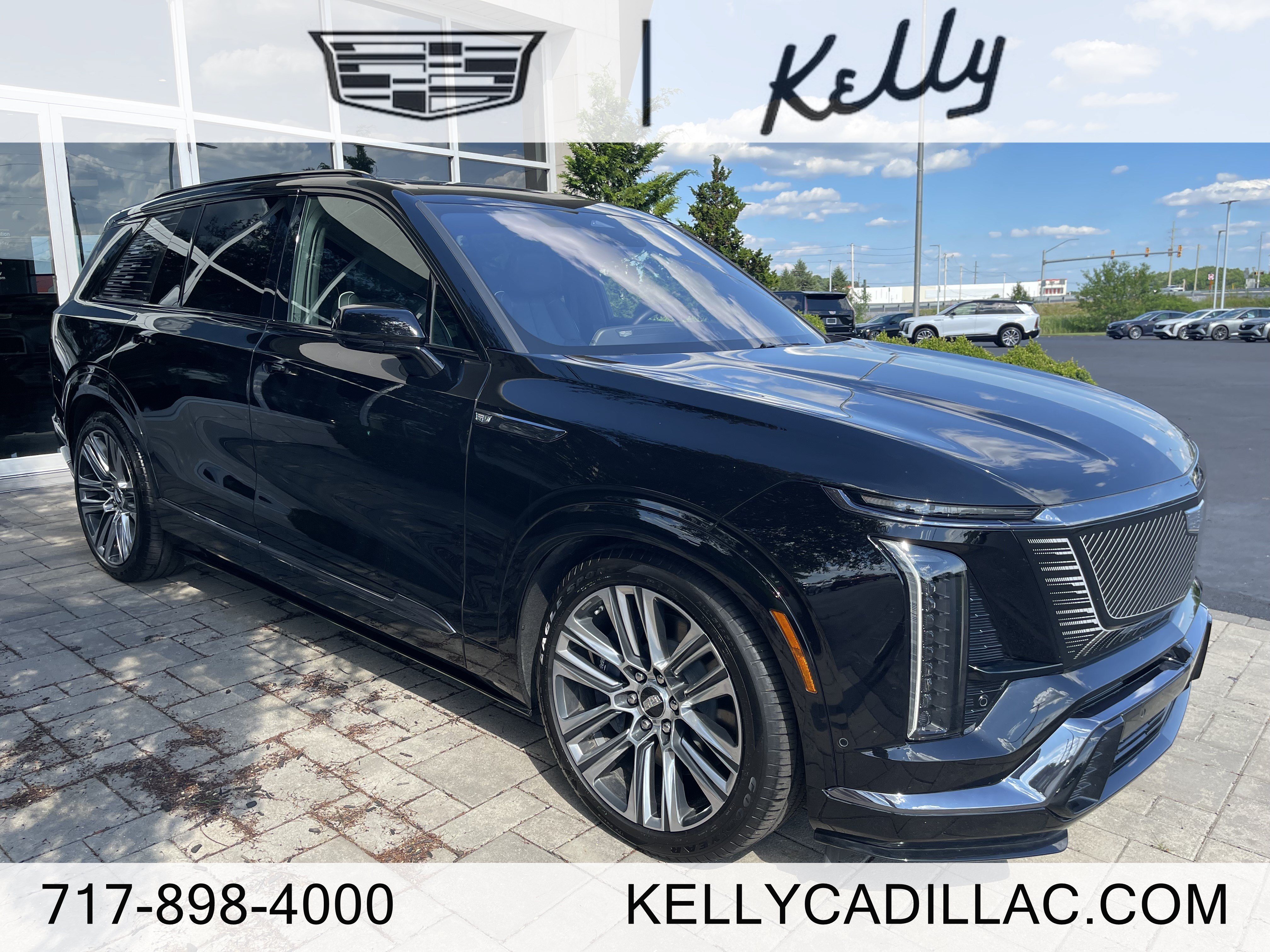 Used 2026 Cadillac Vistiq Platinum w/ LPO, Floor Liner Package AWD/4WD image 1