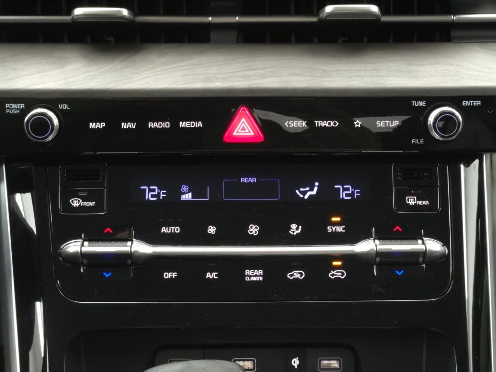 Used 2024 Kia Carnival SX image 26