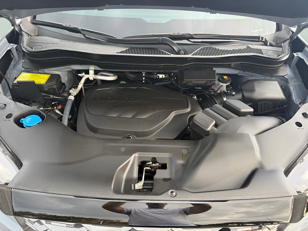 Certified 2025 Honda Passport TrailSport image 29