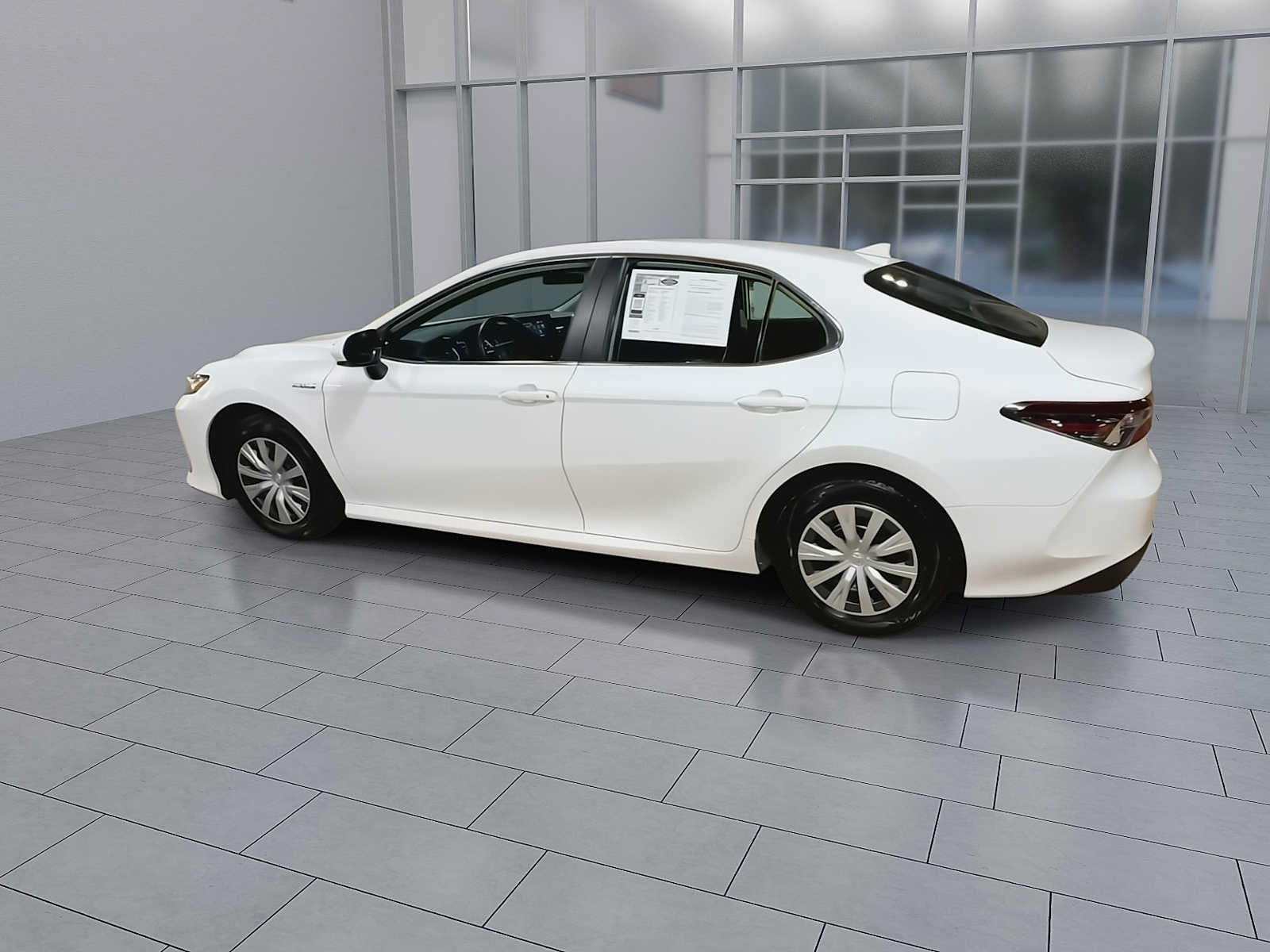 Used 2021 Toyota Camry LE FWD image 6