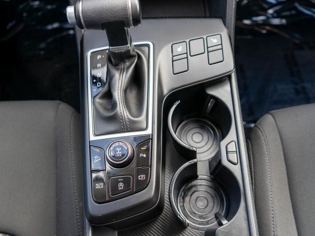 Certified 2025 Kia Sportage LX image 24