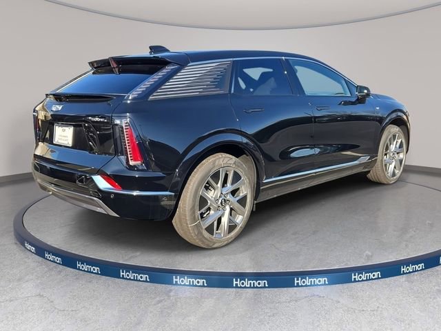 New 2026 Cadillac Optiq Luxury 1 image 4