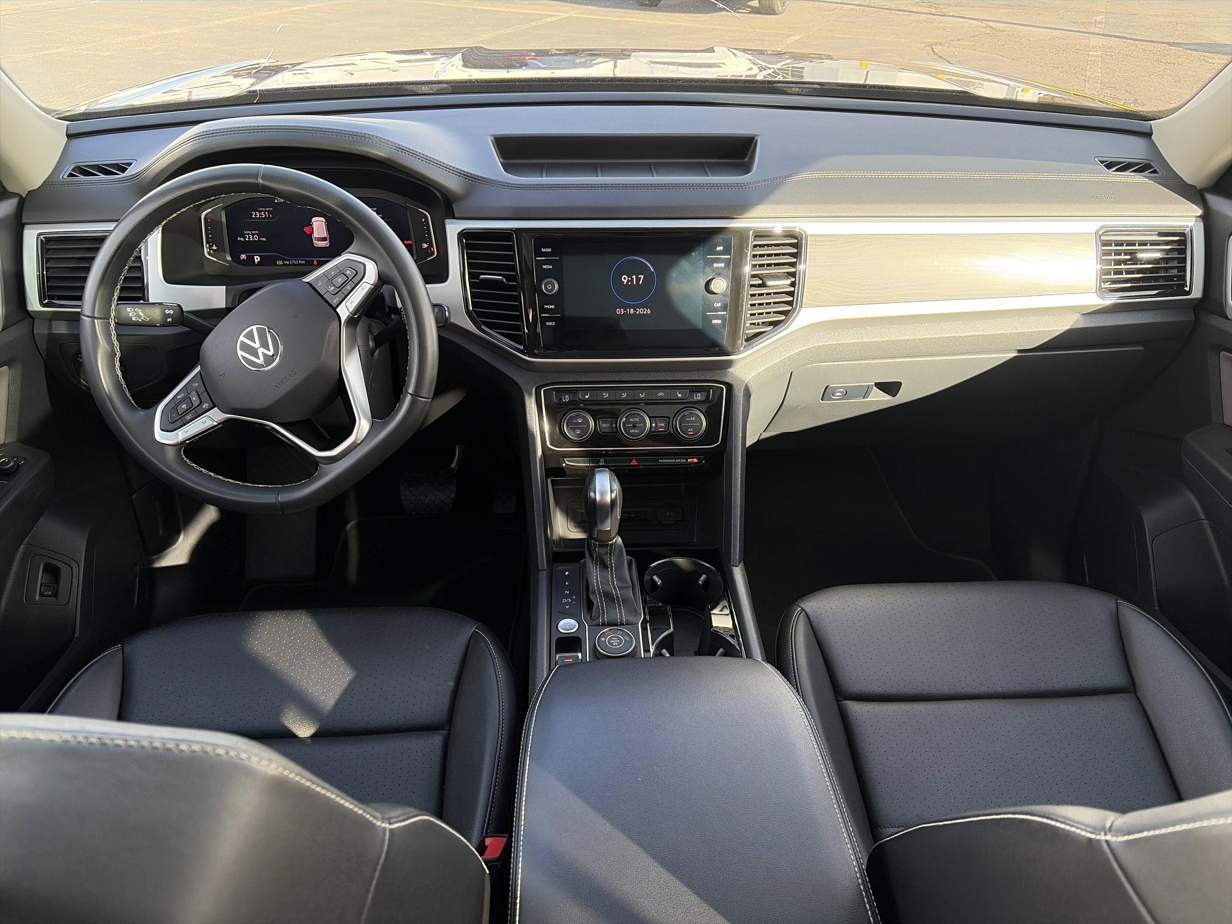 Used 2023 Volkswagen Atlas SE w/ Panoramic Sunroof Package image 16