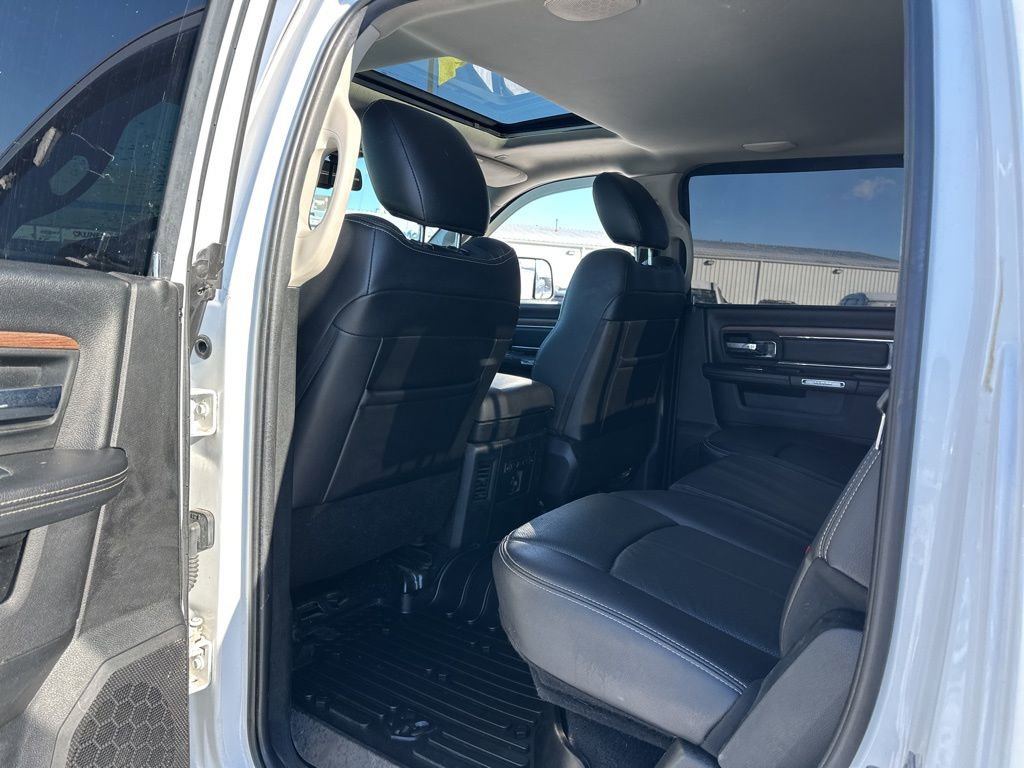 Used 2017 RAM 1500 Laramie w/ Convenience Group AWD/4WD image 23