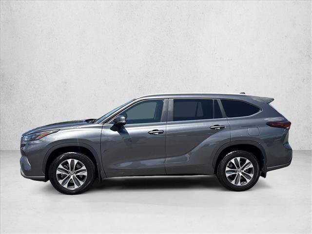Certified 2025 Toyota Highlander XLE AWD/4WD image 8