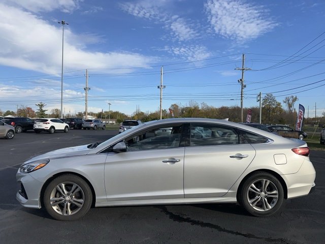 Used 2018 Hyundai Sonata Limited w/ Cargo Package image 4