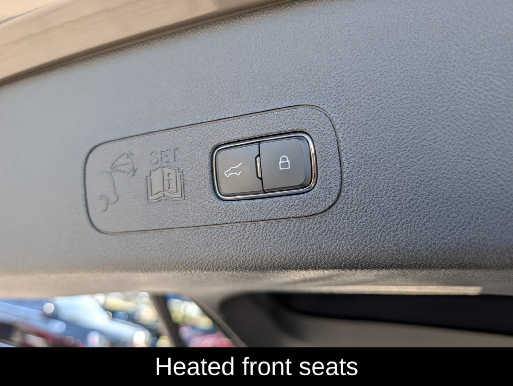 Used 2026 Lincoln Aviator Reserve AWD/4WD image 32