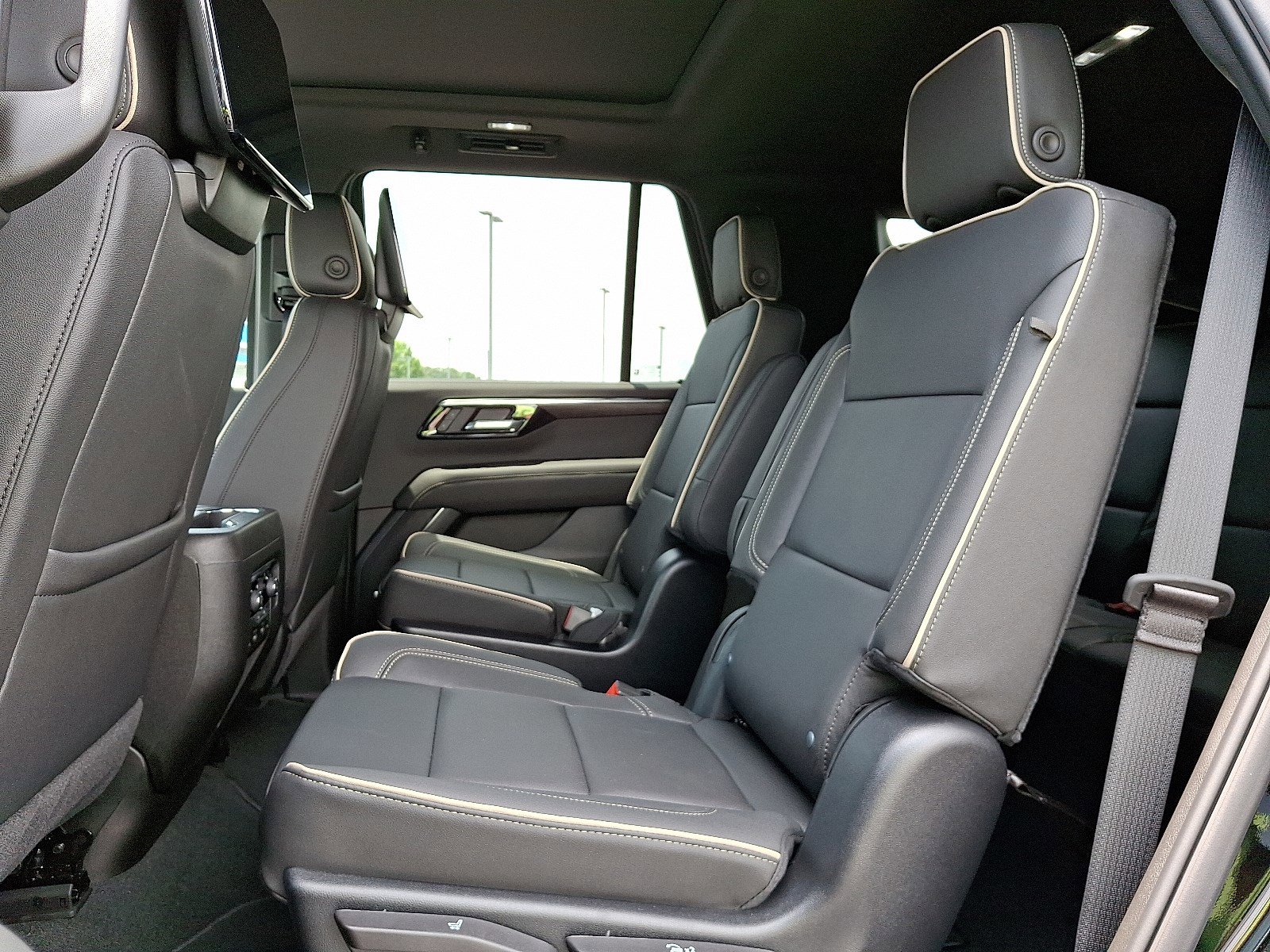 New 2025 Chevrolet Tahoe Premier image 5