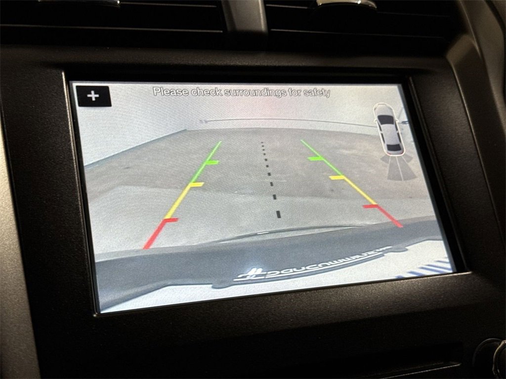 Used 2017 Ford Fusion SE w/ Fusion SE Technology Package image 14