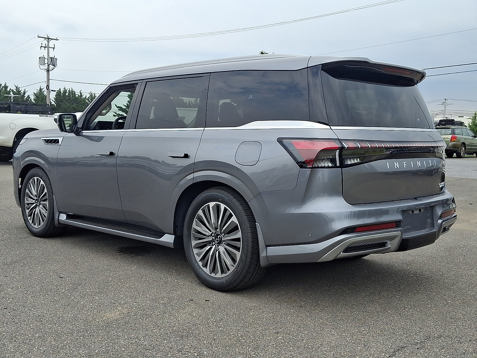 New 2027 INFINITI QX80 Luxe w/ Cargo Package AWD/4WD image 3