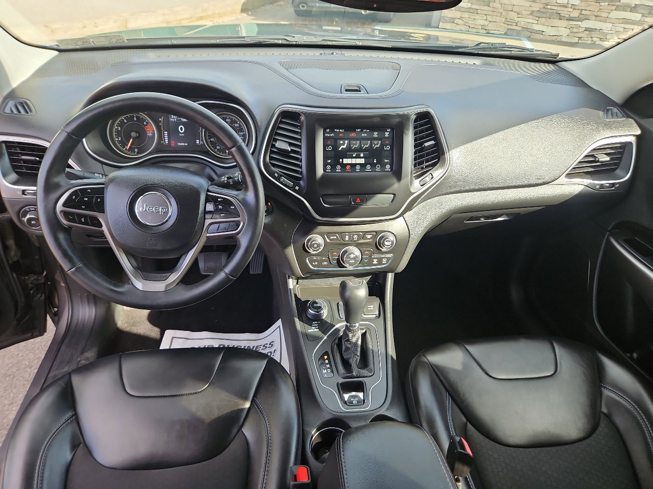 Used 2019 Jeep Cherokee Latitude Plus w/ Comfort/Convenience Group image 21