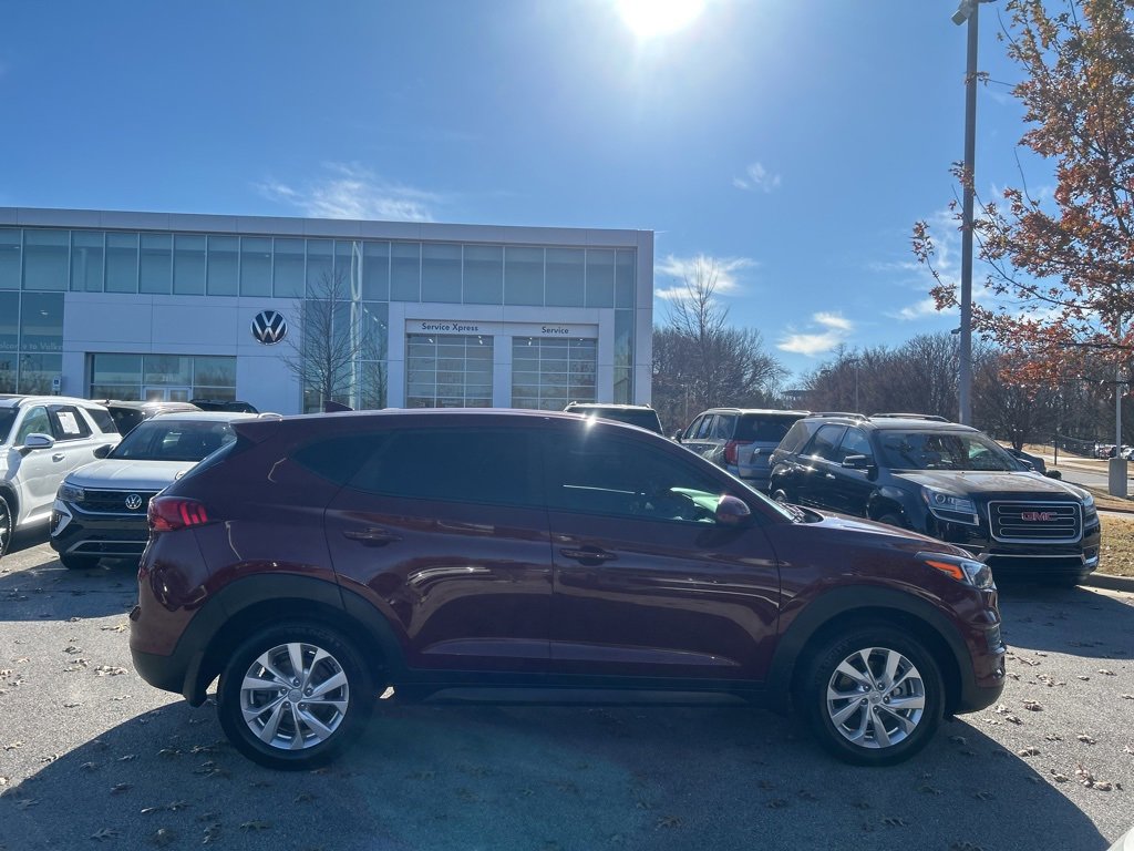 Used 2020 Hyundai Tucson SE image 2