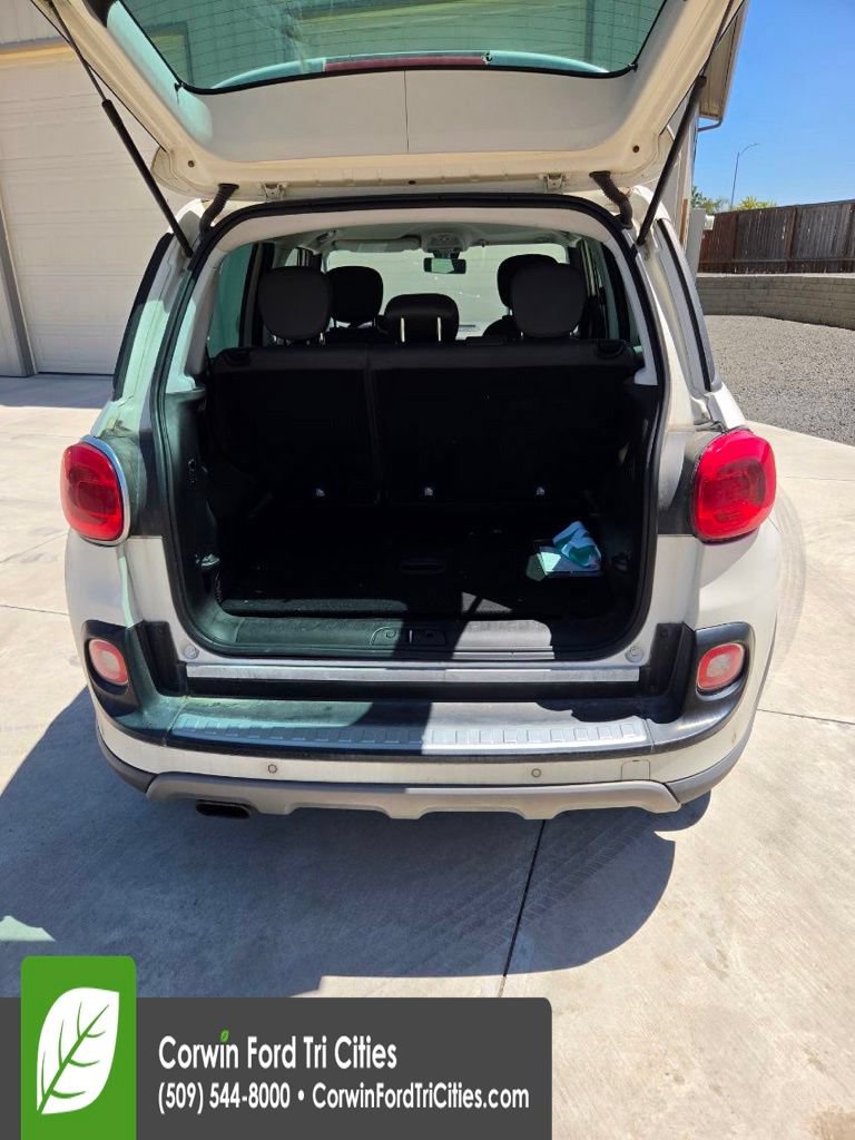 Used 2014 FIAT 500L Trekking FWD image 4