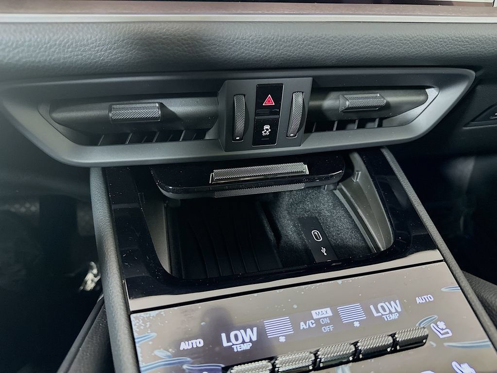 New 2026 Porsche Cayenne AWD/4WD image 18