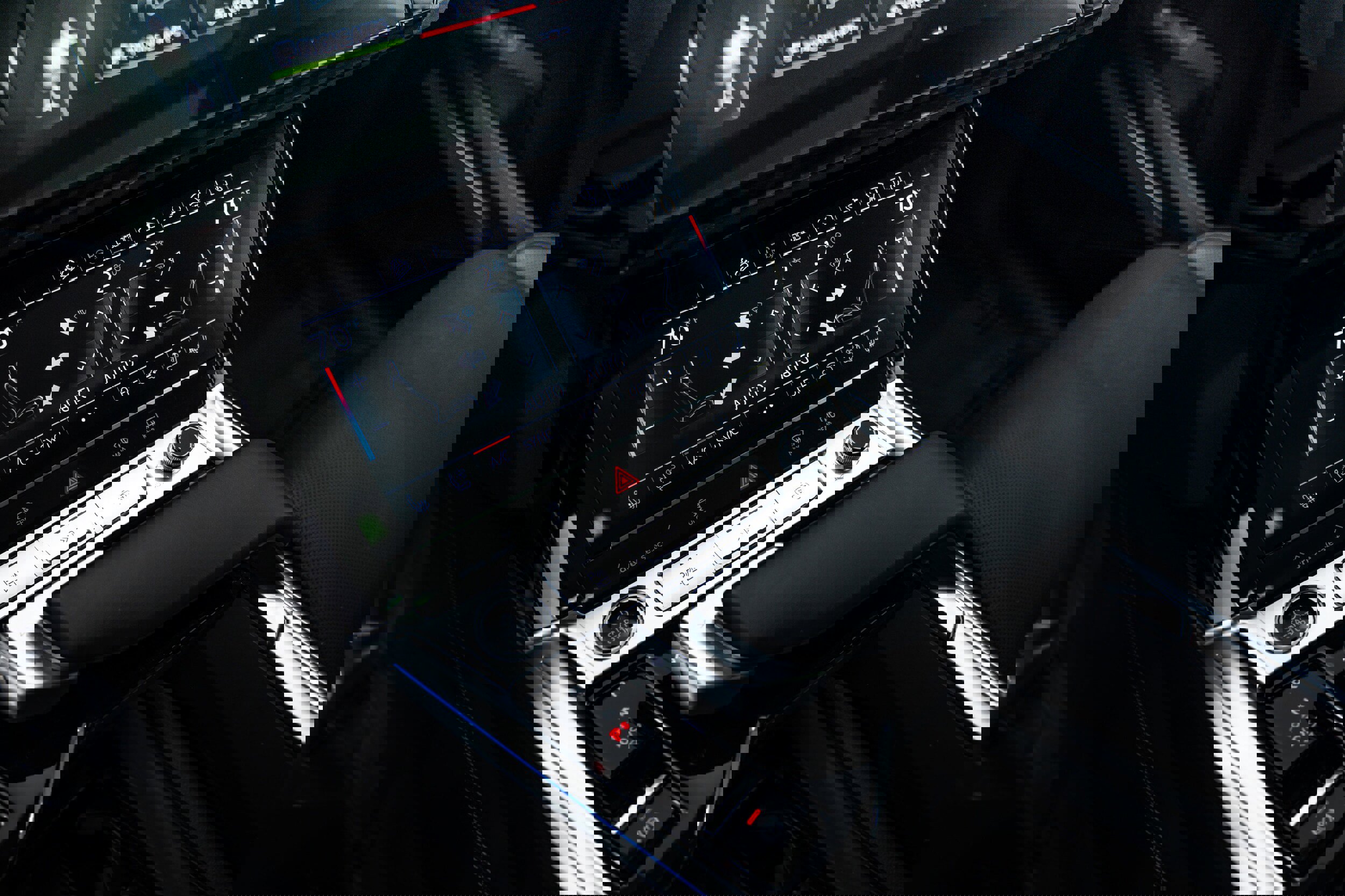 Certified 2024 Audi Q8 e-tron Prestige image 20