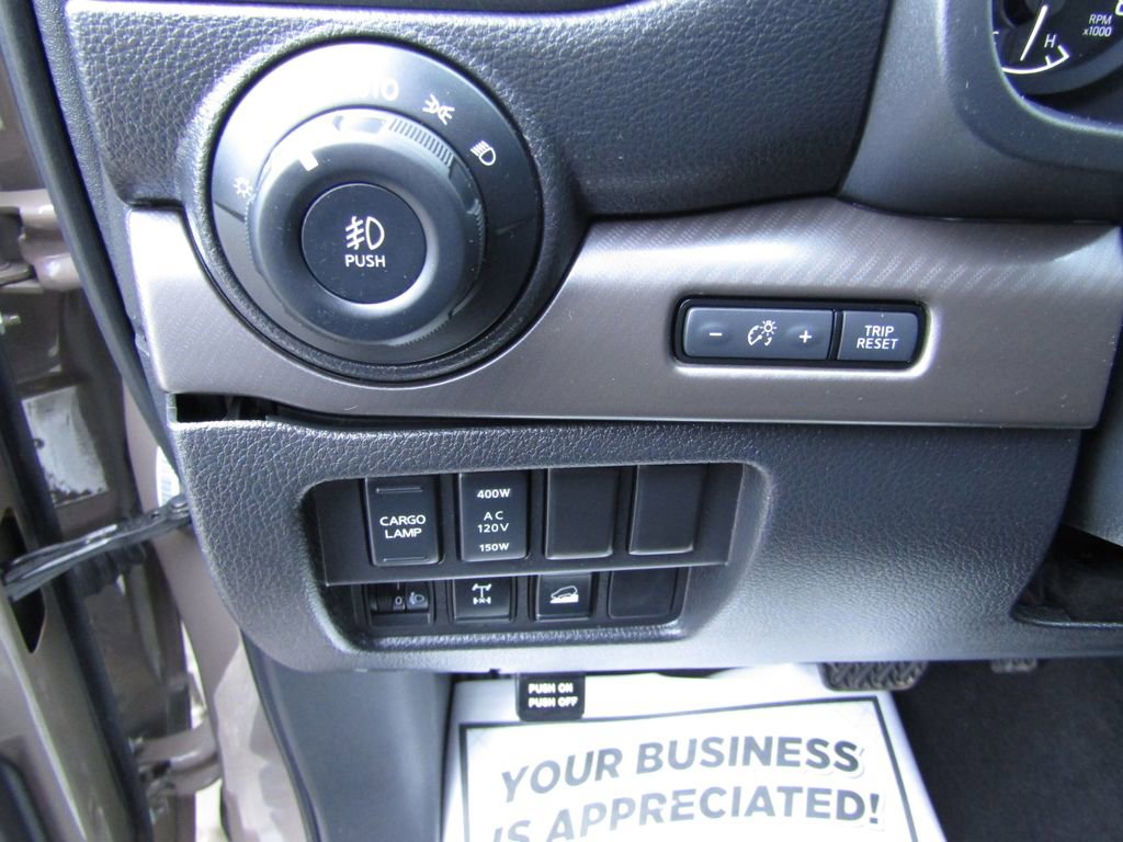 Used 2024 Nissan Titan PRO-4X w/ Pro-4x Utility Package image 15