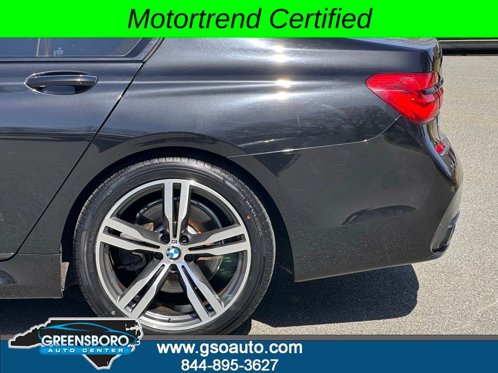 Used 2019 BMW 750i w/ M Sport Package RWD image 42