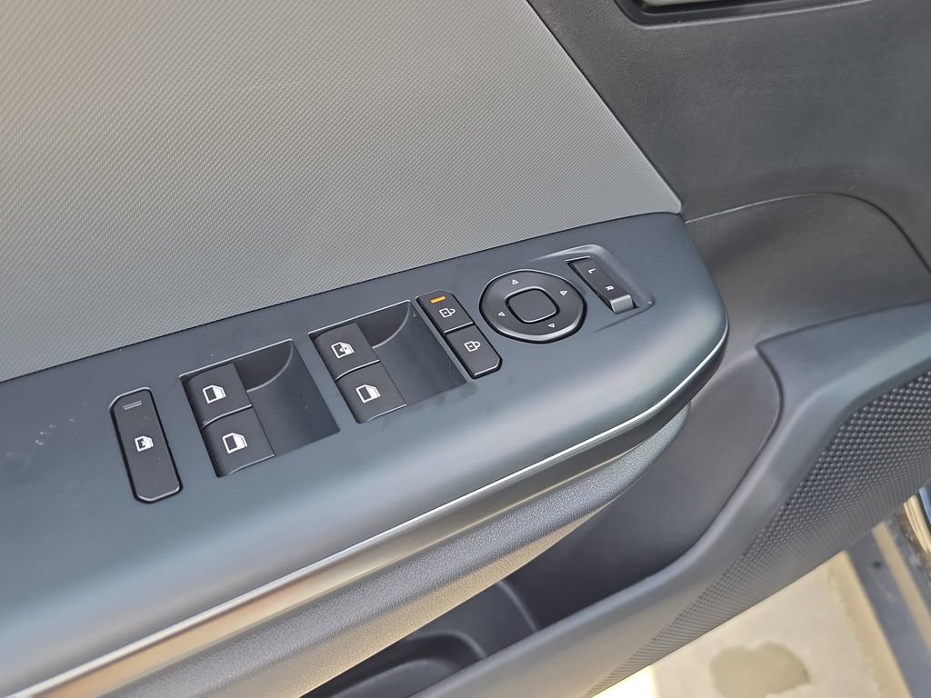 New 2026 Kia K4 LXS image 18