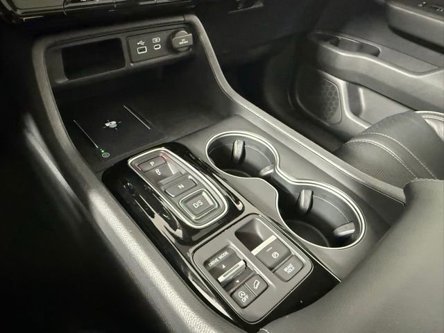 Used 2023 Honda Pilot Elite image 24